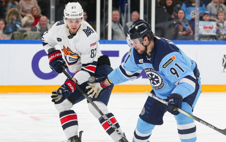 Хоккеист «Сибири» Коротков: «У «Металлурга» быстрые юркие ребята, они старались нас торопить» Хоккеист «Сибири» Коротков: «У «Металлурга» быстрые юркие ребята, они старались нас торопить»