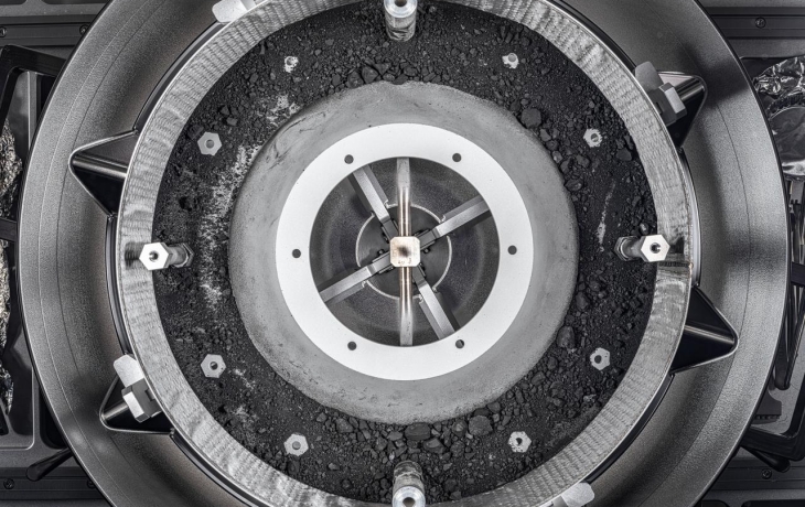 &laquo;Строительные блоки жизни&raquo; обнаружили в образцах с астероида Бенну