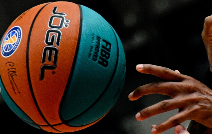 Команда россиянина Голдина вышла на первое место в конференции NCAA