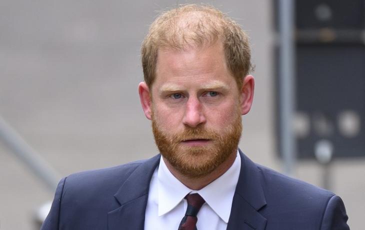 Королевская семья Британии: новости 16 апреля, кофейная клизма для короля