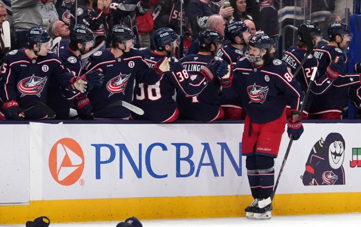 Форвард &laquo;Коламбуса&raquo; Марченко &mdash; о хет‑трике &laquo;Нэшвиллу&raquo;: &laquo;Ощущаешь себя во сне, когда кепки летят на лед&raquo;