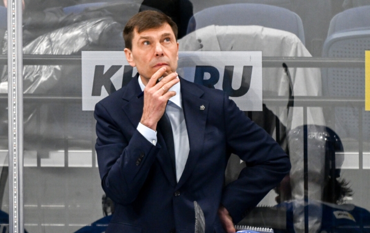Главный тренер московского &laquo;Динамо&raquo; Кудашов сказал, что не бросал бутылку на лед