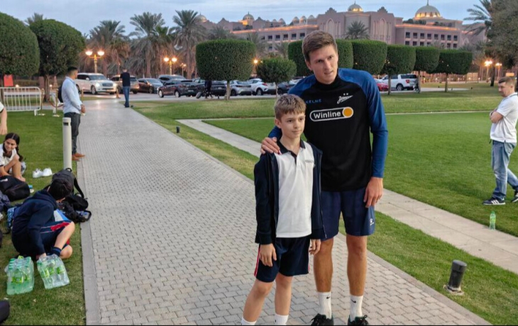 На тренировке &laquo;Зенита&raquo; в Абу‑Даби побывали ученики местной русской школы