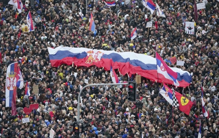 Вучич отреагировал на развернувшиеся в Сербии протесты