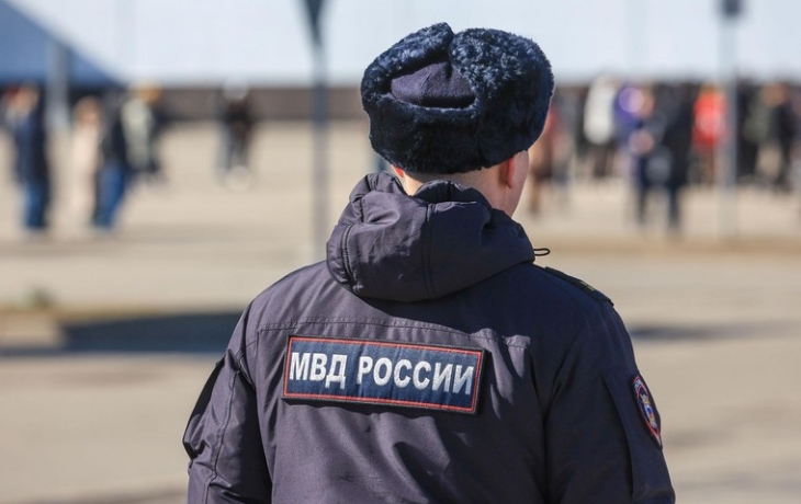 Вооруженный самокатом петербуржец набросился на бригаду скорой