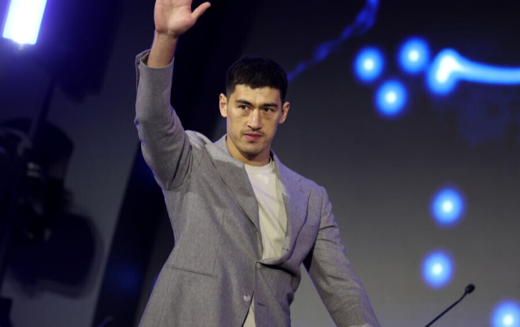 Бивол взял реванш у Бетербиева и стал абсолютным чемпионом мира в полутяжелом весе