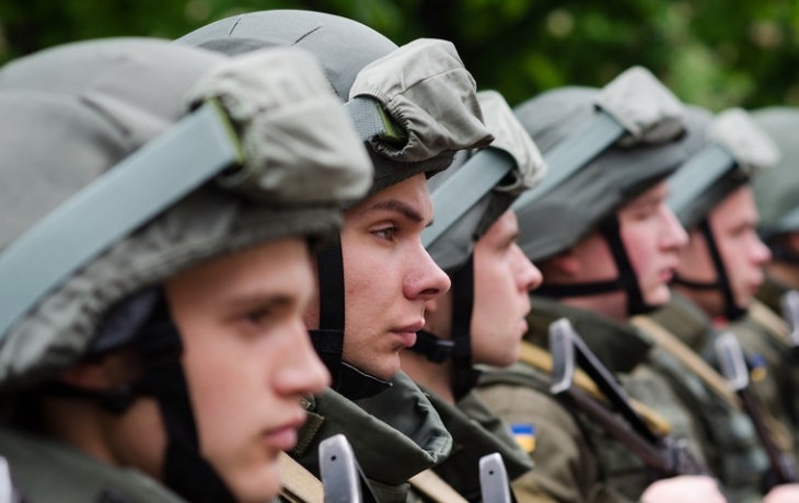 Украинских 18-летних новобранцев отправят в &laquo;Азов&raquo;