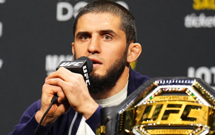 Махачев поздравил Анкалаева с завоеванием титула чемпиона UFC в полутяжелом весе Махачев поздравил Анкалаева с завоеванием титула чемпиона UFC в полутяжелом весе