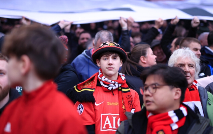 &laquo;Манчестер Юнайтед&raquo; собирает сведения о применении французской полицией слезоточивого газа против болельщиков &mdash; СМИ