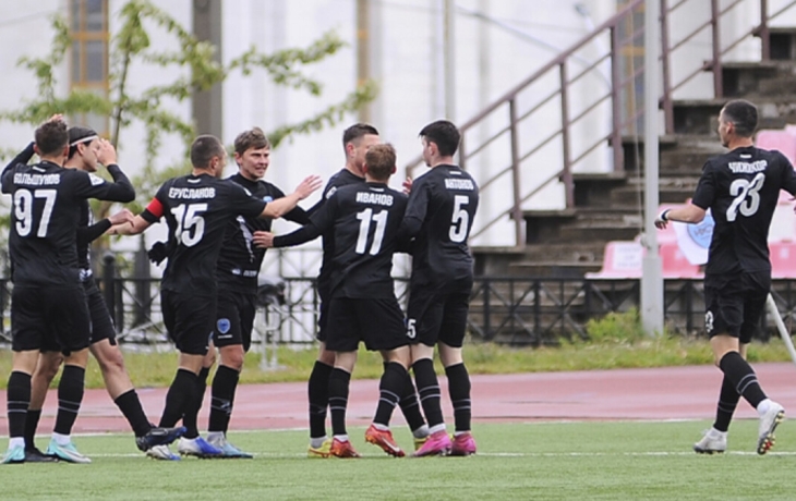 Главный тренер футбольного клуба «Сахалин» Дроздов не знает, продолжит ли команда существовать после Нового года Главный тренер футбольного клуба «Сахалин» Дроздов не знает, продолжит ли команда существовать после Нового года