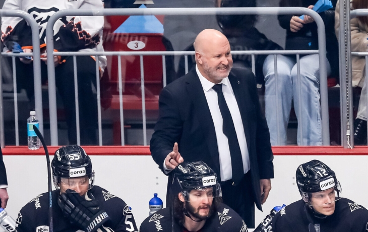 Тренер &laquo;Трактора&raquo; &mdash; о победе над &laquo;Адмиралом&raquo; с 0:4: &laquo;За счет упорства мы можем переламывать такие игры&raquo;