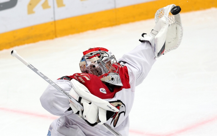Вратарь «Авангарда» Серебряков: «Ждем возвращения Ткачева, надеюсь, он вольется в коллектив и покажет свой лучший хоккей» Вратарь «Авангарда» Серебряков: «Ждем возвращения Ткачева, надеюсь, он вольется в коллектив и покажет свой лучший хоккей»