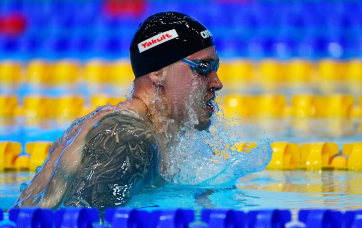 «Медаль есть медаль, но эмоции дает награждение» — пловец Костин о непопадании в эстафету в финале ЧМ