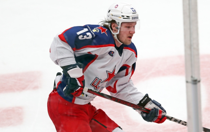 Хоккеист ЦСКА Полтапов: &laquo;Серия с &laquo;Динамо&raquo; очень эмоциональная, главное &mdash; быть спокойным в голове, гореть должно сердце&raquo;