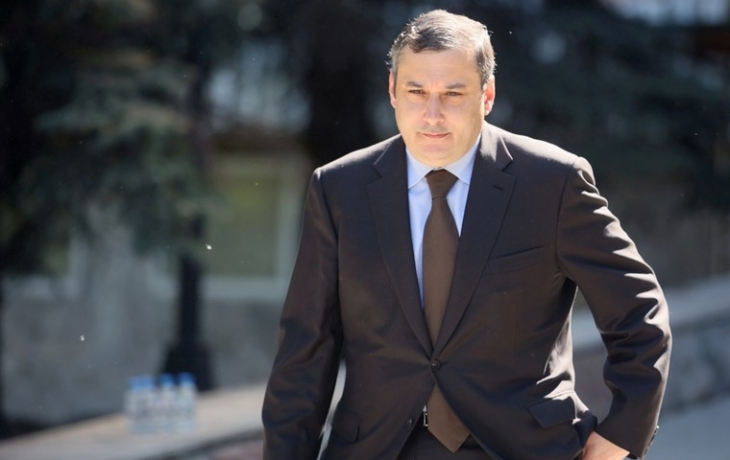 «Работает даже ночью»: как Хинштейн наводит порядок в Курской области «Работает даже ночью»: как Хинштейн наводит порядок в Курской области