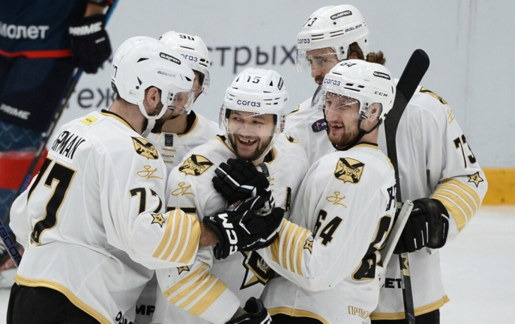 &laquo;Адмирал&raquo; забросил шесть шайб нижегородскому &laquo;Торпедо&raquo; в матче КХЛ