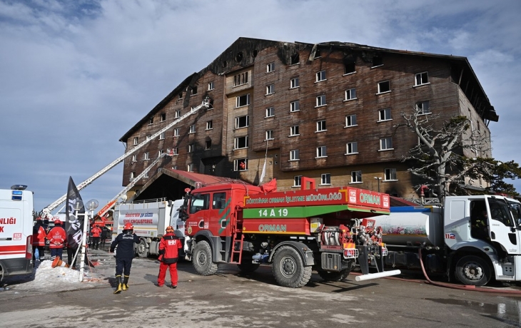 Телеведущий, семья из 14 человек: кто погиб в жутком пожаре в Турции