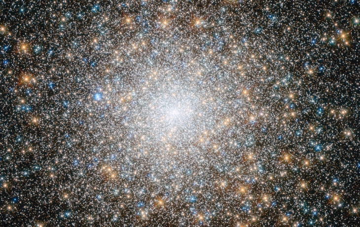Раскрыт секрет голубых бродяг: механизм омоложения звезд в скоплениях