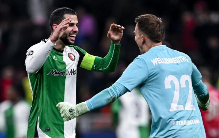 «Фейеноорд» сыграл вничью с «Миланом» и вышел в 1/8 финала Лиги чемпионов «Фейеноорд» сыграл вничью с «Миланом» и вышел в 1/8 финала Лиги чемпионов