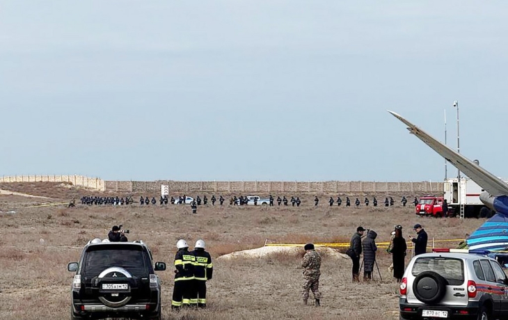 Названа еще одна версия крушения самолета в Казахстане Названа еще одна версия крушения самолета в Казахстане