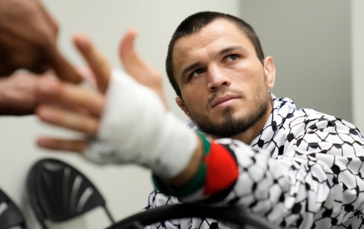 Боец Василевский: «Нурмагомедов — фаворит боя с Двалишвили, несмотря на статус соперника» Боец Василевский: «Нурмагомедов — фаворит боя с Двалишвили, несмотря на статус соперника»