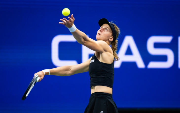 Самсонова одержала победу в первом круге турнира WTA в Аделаиде