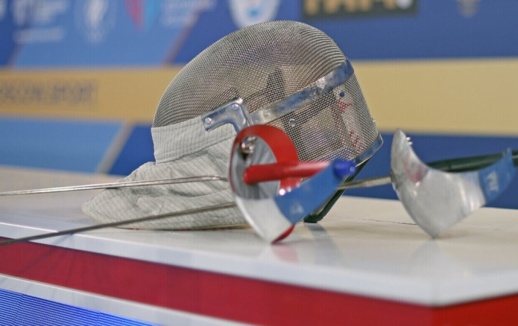 Международная федерация фехтования допустила российских юниоров к командным соревнованиям