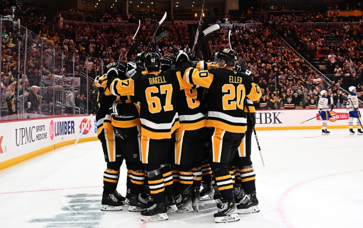 Неделькович стал первым вратарем в истории НХЛ, забившим гол и отдавшим пас в одном матче