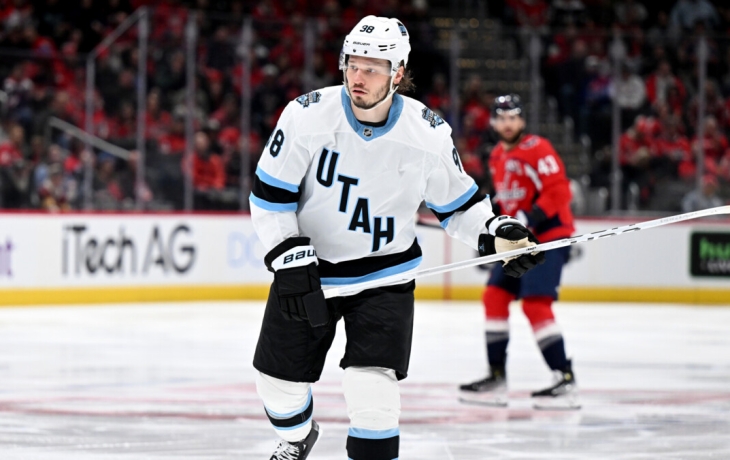 &laquo;Чикаго&raquo; победил &laquo;Юту&raquo; в матче НХЛ, Михеев и Сергачев набрали очки