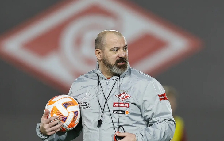 &laquo;Спартак&raquo; делает трансферы, чтобы выиграть чемпионат России, заявил Ещенко