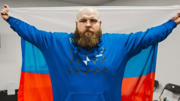 &laquo;Для меня было очень важно быть с российским флагом&raquo;. Василий &laquo;Пельмень&raquo; Камоцкий &mdash; после завоевания пояса чемпиона по пощечинам лиги главы UFC