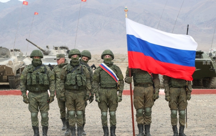 Российский флаг подняли над селом на западе ДНР Российский флаг подняли над селом на западе ДНР