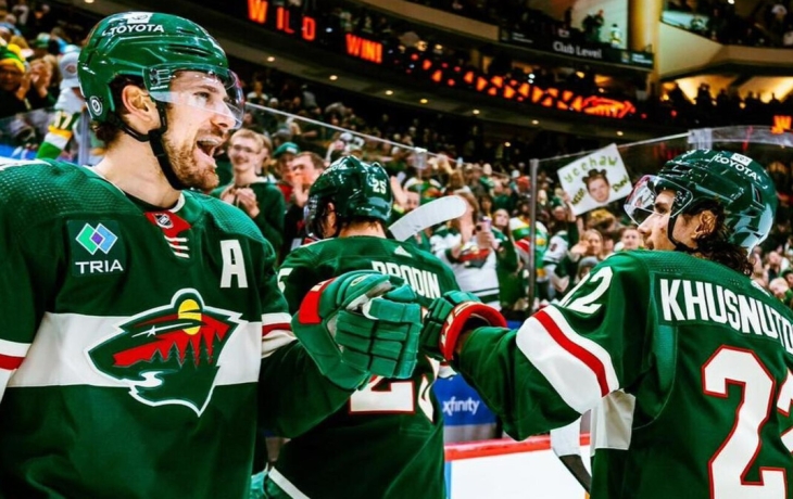 «Миннесота» рассталась с Хуснутдиновым, обменяв россиянина в «Бостон» «Миннесота» рассталась с Хуснутдиновым, обменяв россиянина в «Бостон»