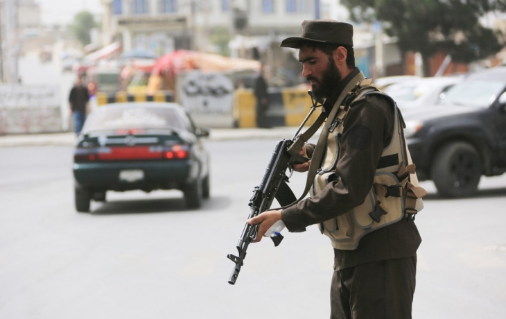 Террорист-смертник устроил взрыв перед правительственным зданием