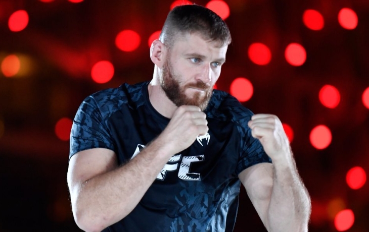 Блахович проиграл Олбергу в соглавном бою турнира UFC Fight Night 255