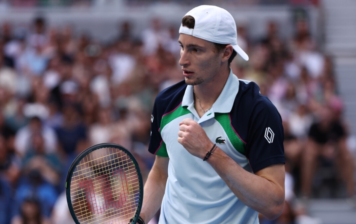 Французский теннисист Умбер второй год подряд выиграл турнир в Марселе Французский теннисист Умбер второй год подряд выиграл турнир в Марселе