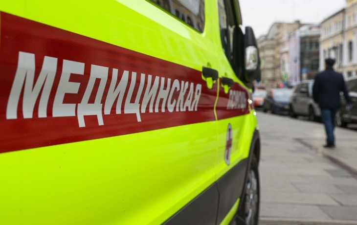 Переходившая дорогу школьница чудом выжила после наезда грузовика