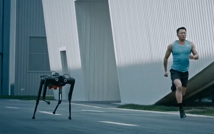 Китайский робопес установил рекорд скорости в стометровом забеге