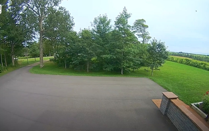 Метеорит впервые зафиксировали на видео и со звуком удара о землю Метеорит впервые зафиксировали на видео и со звуком удара о землю