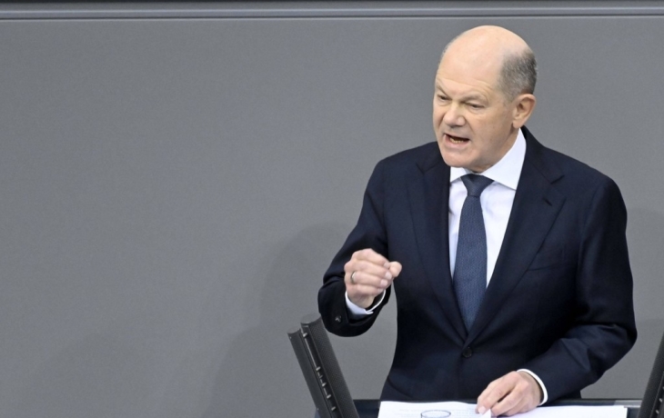 Шольц обличил безответственную риторику по России в бундестаге Шольц обличил безответственную риторику по России в бундестаге