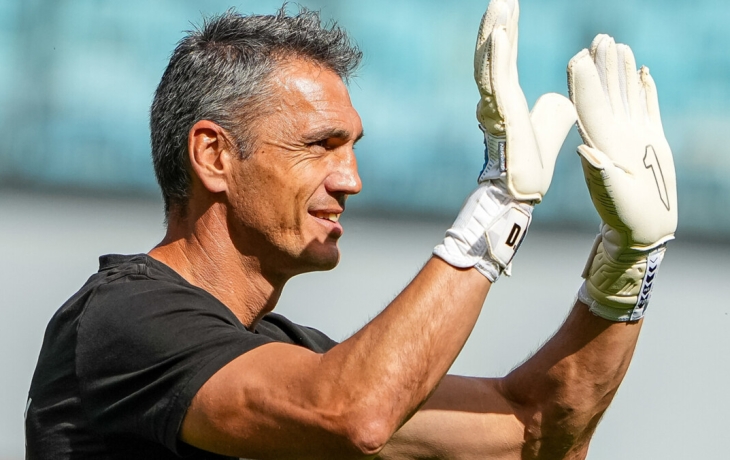 &laquo;Хави и Иньеста заслуживали &laquo;Золотой мяч&raquo;. Считаю, что они должны были его получить&raquo; &mdash; тренер &laquo;Химок&raquo; Бермудес