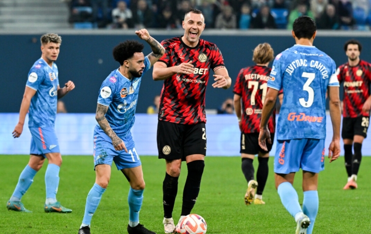 «Футболистам «Зенита» не хватает мотивации, команде нужна перестройка» — Корнеев