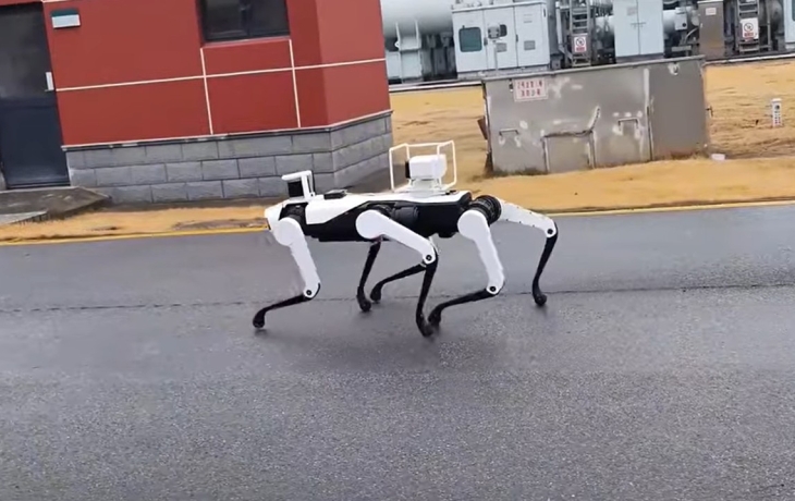 Китайские инженеры испытали шестиногого робопса в Антарктиде Китайские инженеры испытали шестиногого робопса в Антарктиде