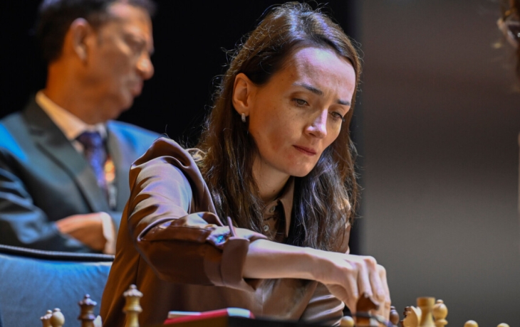 Лагно сыграла вничью с Асаубаевой и сохранила лидерство на этапе Гран‑при FIDE в Монако