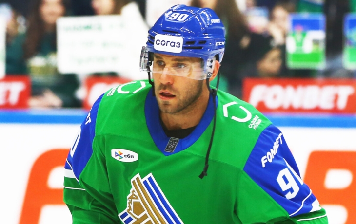 Агент Ливо заявил, что канадский хоккеист планирует как минимум на два года остаться в России