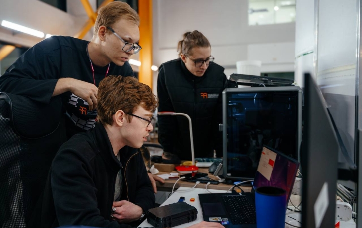 Как бизнесу получить господдержку на внедрение промышленных роботов: новая информация Минпромторга