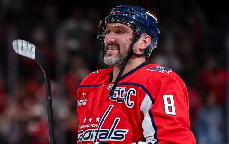 Анатолий Голышев: &laquo;Бросок у Овечкина космический. Однажды он нам забил: как дал по шайбе, все в шоке сидят!&raquo;