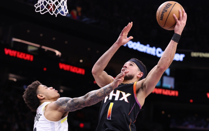 Дабл‑дабл Букера помог «Финиксу» обыграть «Юту» в овертайме матча НБА Дабл‑дабл Букера помог «Финиксу» обыграть «Юту» в овертайме матча НБА