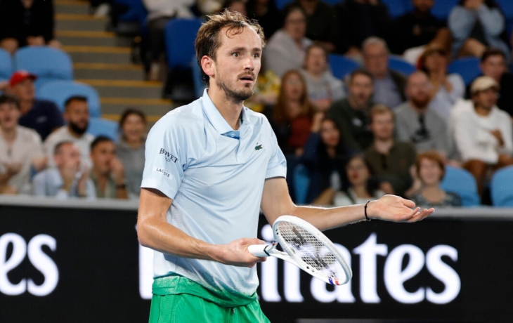 Даниил Медведев в пяти сетах проиграл 121‑й ракетке мира во втором круге Australian Open