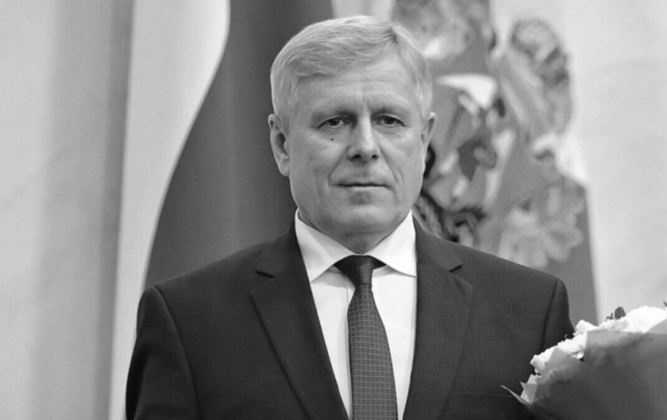 Замглавы администрации Архангельской области Ананьеву стало плохо во время хоккейного матча, спасти чиновника не удалось